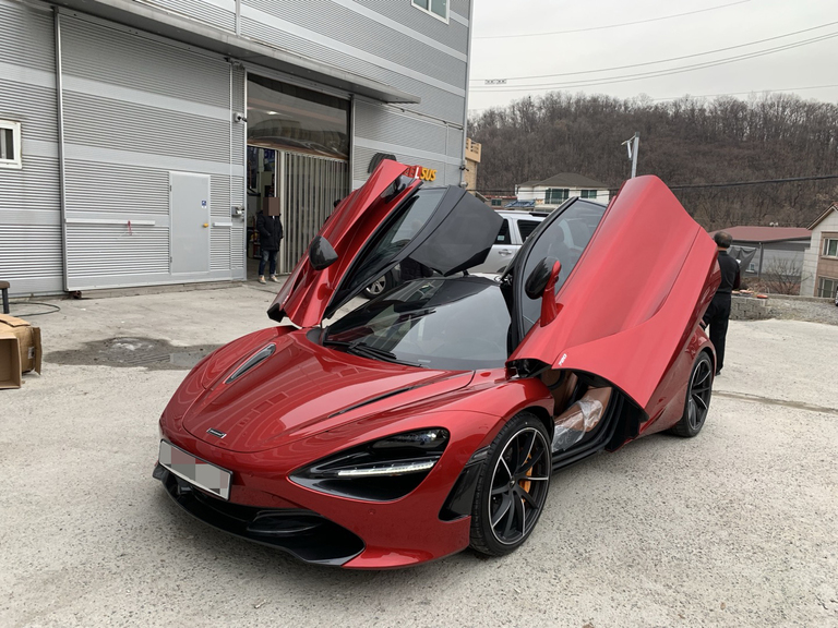 멕라렌 720s